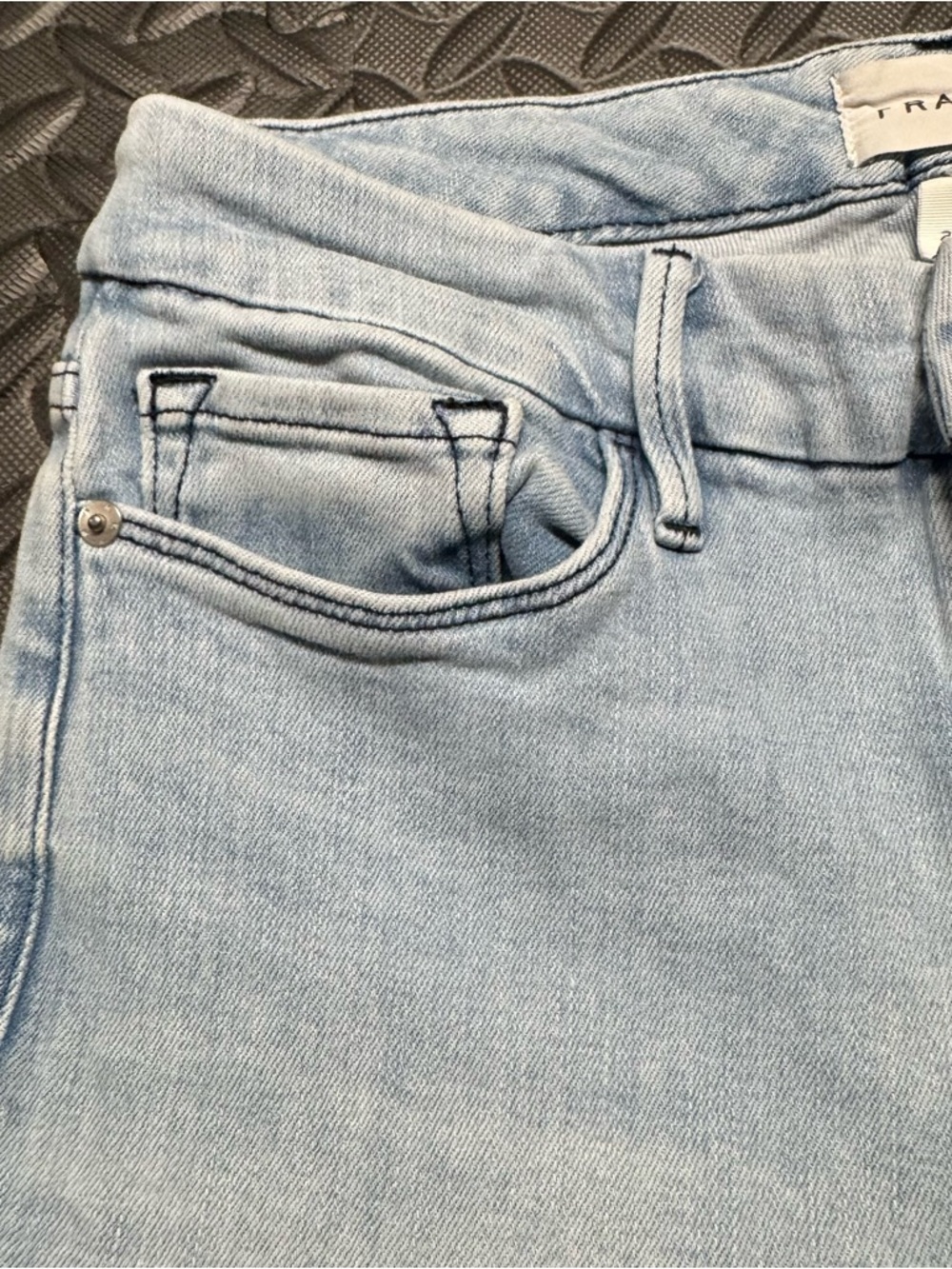 FRAME Le Crop Mini Boot Light Wash Distressed Jeans Size 29 Raw Hem - Picture 6 of 11